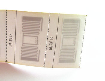 Label tissé par fréquence ultra-haute de papier blanc de l'étiquette ISO18000-6C de RFID Labe pour la gestion d'habillement, anti-compteur d'habillement